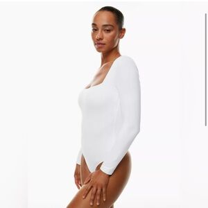 Aritzia Babaton Contour Squareneck Longsleeve Bodysuit in White